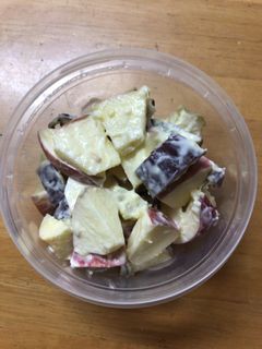 りんごとサツマイモのデザートサラダ-レシピのメイン写真