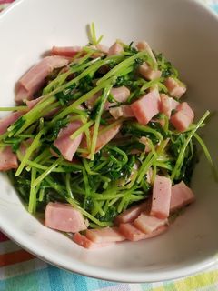豆苗ベーコンのキューピーマヨ炒め-レシピのメイン写真
