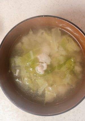 春キャベツと、豚コマの味噌汁-レシピのメイン写真