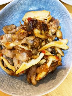 豚バラとキノコのチリソース炒め-レシピのメイン写真