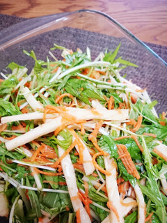 水菜とチータラとニンジンとツナ缶サラダ♪-レシピのメイン写真