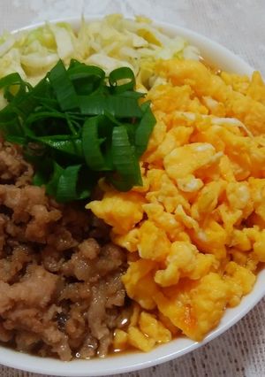 サッポロ一番しょうゆ味☆三色ラーメン-レシピのメイン写真