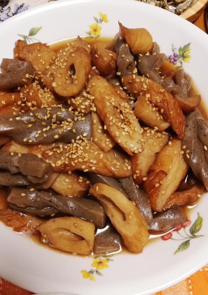 簡単！節約にも！ちくわとこんにゃくの煮物-レシピのメイン写真