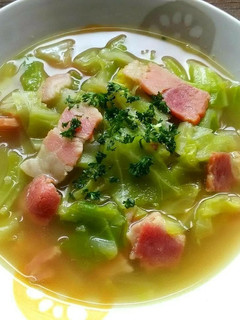 春キャベツとベーコンのコンソメ煮スープ-レシピのメイン写真