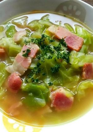 春キャベツとベーコンのコンソメ煮スープ-レシピのメイン写真