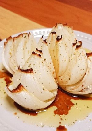 簡単酒肴☆新タマネギのオーブン焼き-レシピのメイン写真