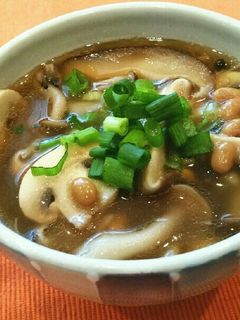 簡単♡醤油麹と生姜の納豆きのこスープ-レシピのメイン写真