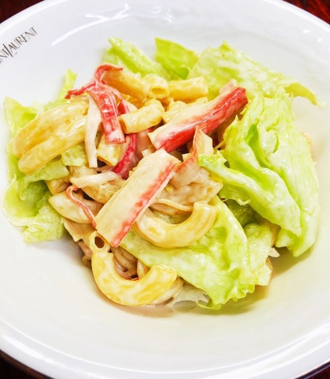 カニカマとレタスの変わりマカロニサラダ by ルぴあ 【クックパッド