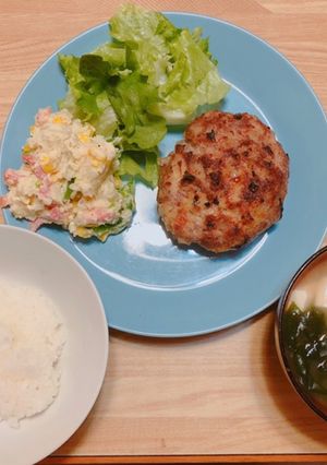 ハンバーグとポテトサラダ-レシピのメイン写真