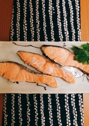 簡単お湯で煮る♡しっとりフワフワ鮭の湯煮-レシピのメイン写真