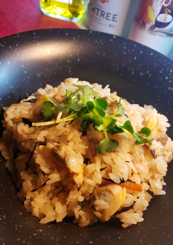 【春が旬】あさりとひじきの炊き込みご飯-レシピのメイン写真