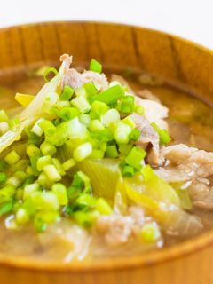 ホっとする美味しさ♪春キャベツの豚汁-レシピのメイン写真