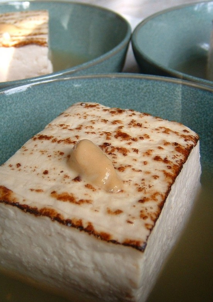簡単　焼き豆腐だけで一品　豆腐の酒煮-レシピのメイン写真