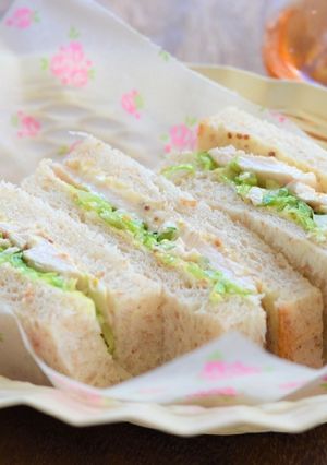 液塩で鶏ハムとキャベツのサンドイッチ♪-レシピのメイン写真
