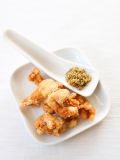 パリパリ旨ウマ【鶏皮揚げ】おつまみに-レシピのメイン写真