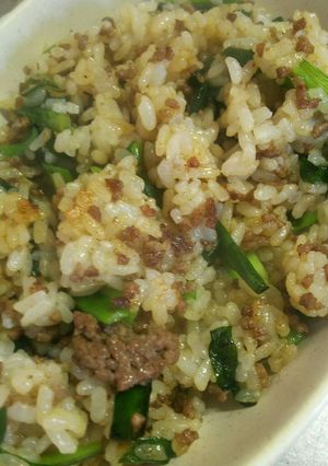 挽肉とニラでスタミナ☆炒めご飯-レシピのメイン写真