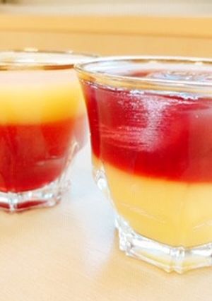 ２層のカクテル風ジュース【ここから栄養士-レシピのメイン写真