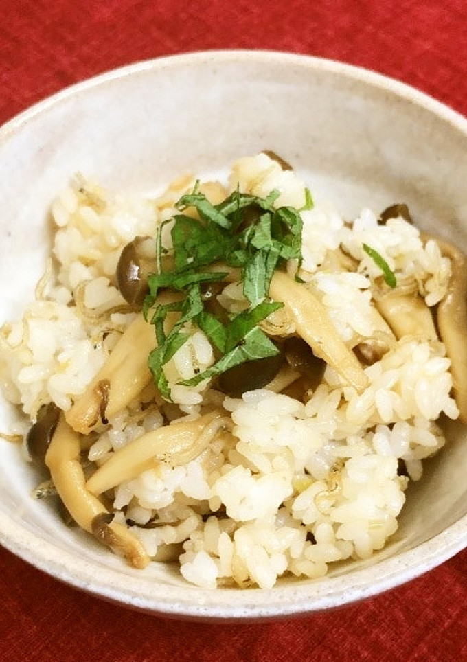 ちりめんとキノコの混ぜご飯-レシピのメイン写真