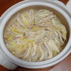 รูปของ 高野豆腐でかさ増しミルフィーユ鍋