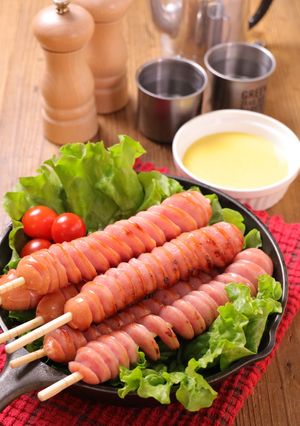 くるくるソーセージハニーマスタードソース-レシピのメイン写真