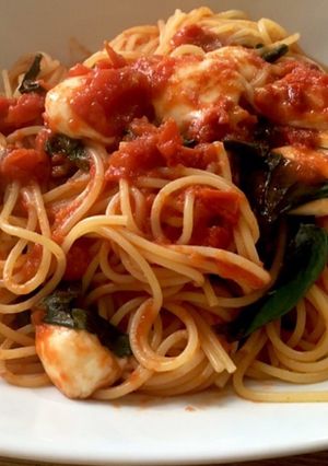 簡単モッツァレラチーズのトマトパスタ-レシピのメイン写真
