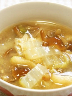 なめこと白菜の味噌汁♪-レシピのメイン写真