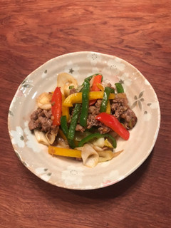 香り引き立つ牛肉パプリカのオイスター炒め-レシピのメイン写真