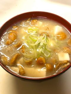 豆腐となめこおろしのお味噌汁-レシピのメイン写真