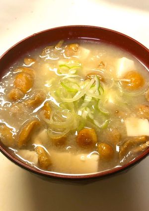 豆腐となめこおろしのお味噌汁-レシピのメイン写真