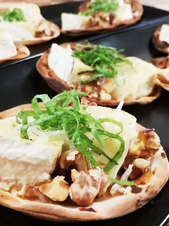 カマンベールチーズ&味噌の和洋折衷ピザ-レシピのメイン写真