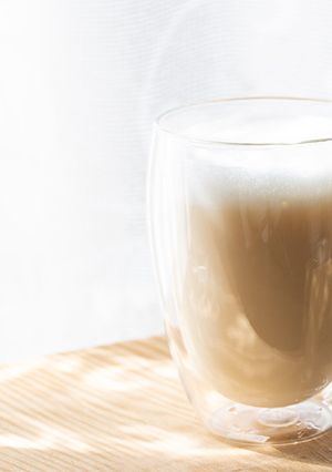 簡単！家カフェでウーロンラテを楽しむ-レシピのメイン写真