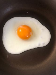 簡単 ひと手間!綺麗な目玉焼き-レシピのメイン写真