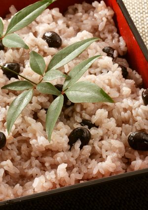 炊飯器で簡単！もちもち黒豆おこわ-レシピのメイン写真