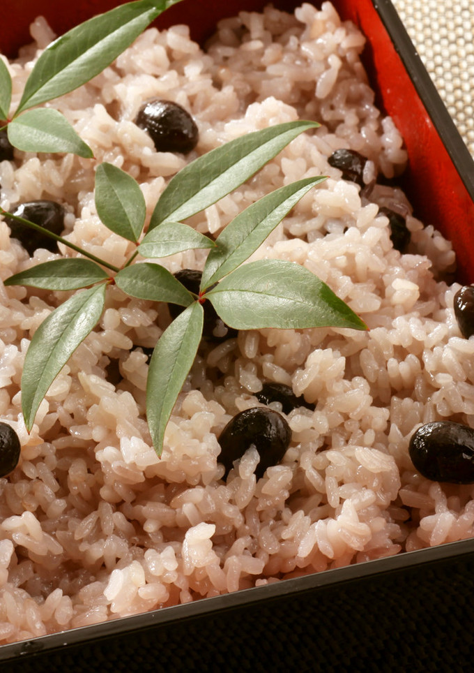 炊飯器で簡単！もちもち黒豆おこわ-レシピのメイン写真