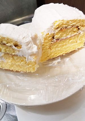 ケーキのスポンジで、ロールケーキ-レシピのメイン写真