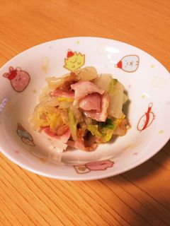 白菜とベーコンの酒蒸し-レシピのメイン写真