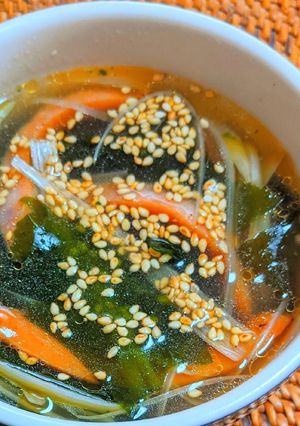 韓国風わかめスープ-レシピのメイン写真