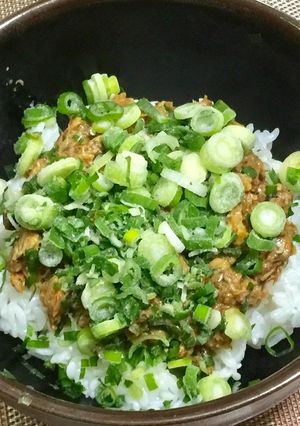 イワシ缶の梅肉丼-レシピのメイン写真