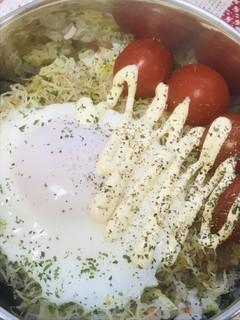 丼弁当●ベーコン＆キャベツ炒飯と目玉焼き-レシピのメイン写真