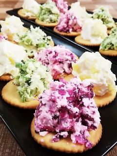 クリームチーズ&漬物の和洋折衷カナッペ-レシピのメイン写真