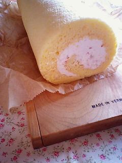 ふわふわしっとりロールケーキ生地-レシピのメイン写真