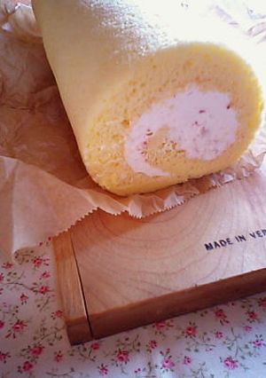 ふわふわしっとりロールケーキ生地-レシピのメイン写真