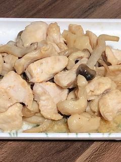 鶏肉としめじのピリ辛マヨ炒め-レシピのメイン写真