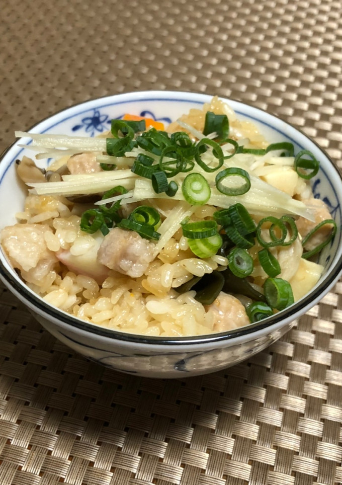 炊飯器で豚肉五目おこわ(炊き込みご飯)-レシピのメイン写真