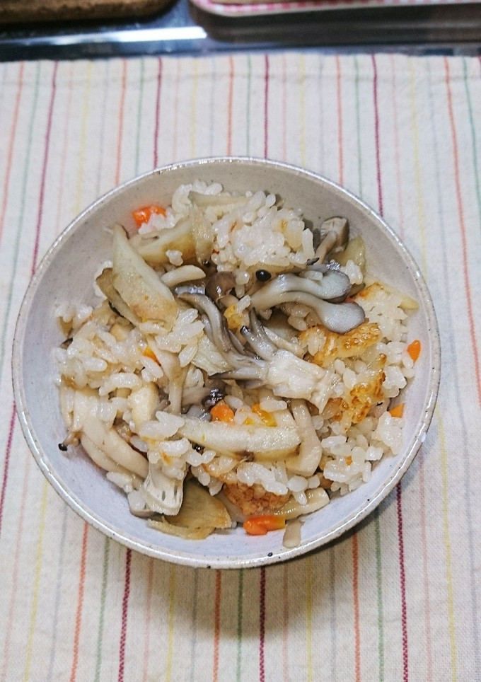 竹輪とキノコの炊き込みご飯(^○^)-レシピのメイン写真