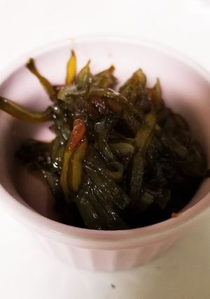 新ワカメの茎で梅ワカメ煮-レシピのメイン写真