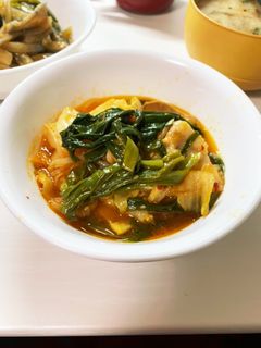 簡単、無水ニラキムチ鍋-レシピのメイン写真