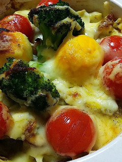 ブロッコリーと卵のカレーチーズ焼き-レシピのメイン写真