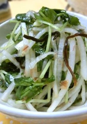 混ぜるだけで美味☆　大根と豆苗のサラダ-レシピのメイン写真