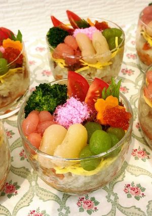 ひな祭りに簡単カップ寿司-レシピのメイン写真